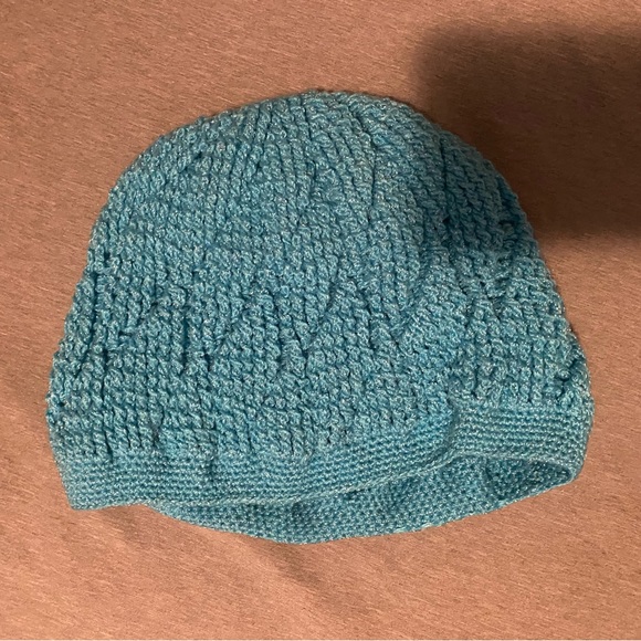 Hand knit beenie - Picture 2 of 2